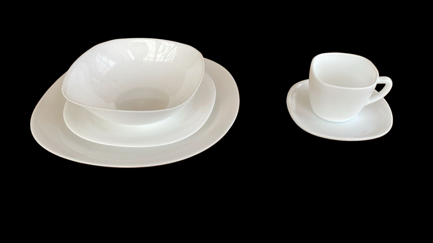 Vajilla en vitroceramica semicuadrada blanca de 6 puestos 30 piezas