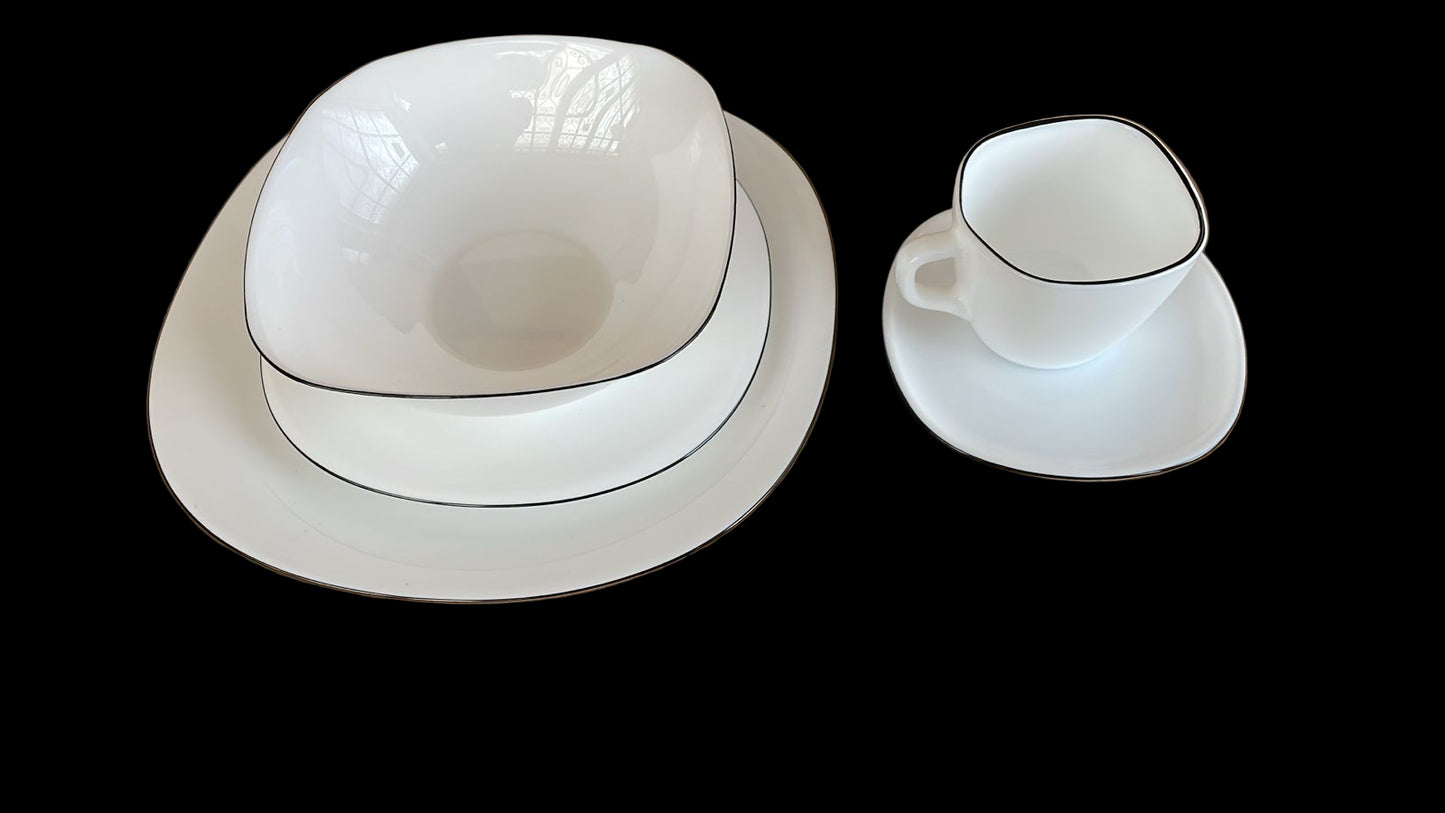 Vajilla en vitroceramica 4 puestos 20 piezas